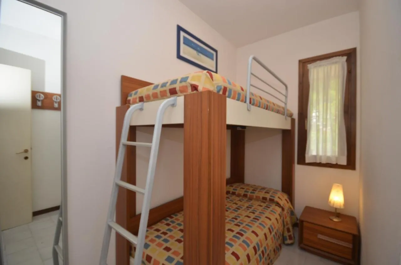 Holiday home Villaggio Dei Fiori Bibione